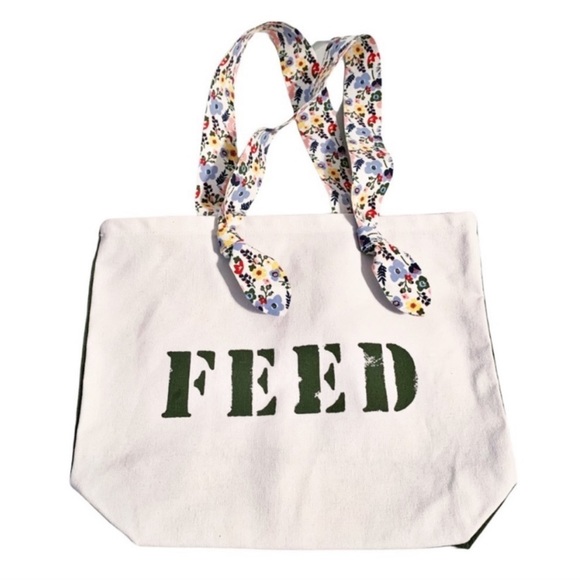 FEED x Clarins Recycled Tote Bag - Picture 11 of 12